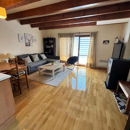 Duplex Familiar Izarraitz Lägenhet Villanúa Exteriör bild