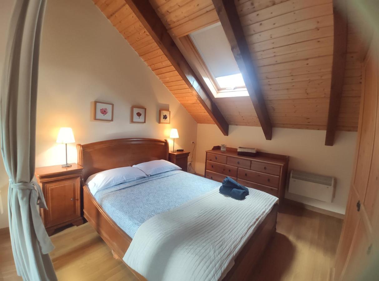 Duplex Familiar Izarraitz Lägenhet Villanúa Exteriör bild